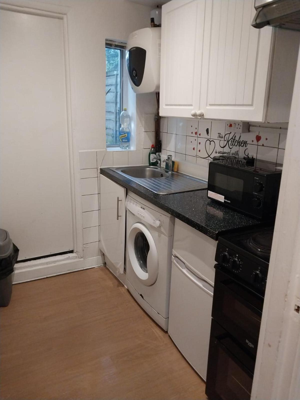 Stay In Edgware Road Guesthouse Лондон Екстериор снимка